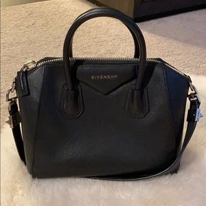 Givenchy Medium Antigona Sugar Leather Satchel